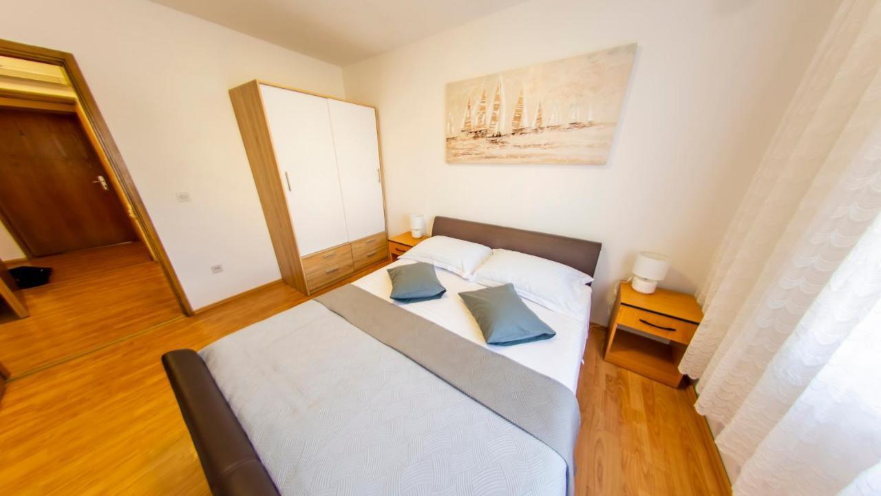 Apartments Curic Трогир Экстерьер фото
