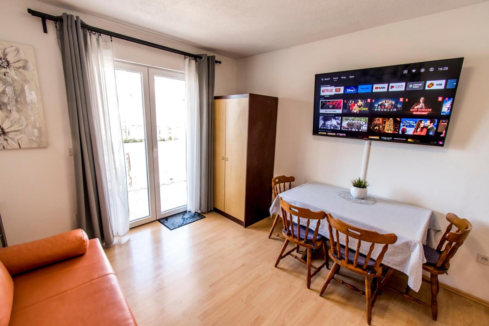 Apartments Curic Трогир Экстерьер фото